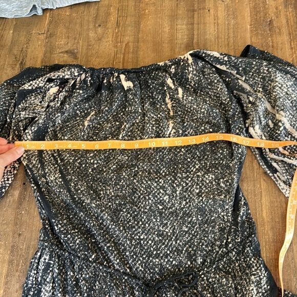 Blue Life Romper, off the shoulder, long sleeve, loose, animal print, snake - Picture 6 of 8